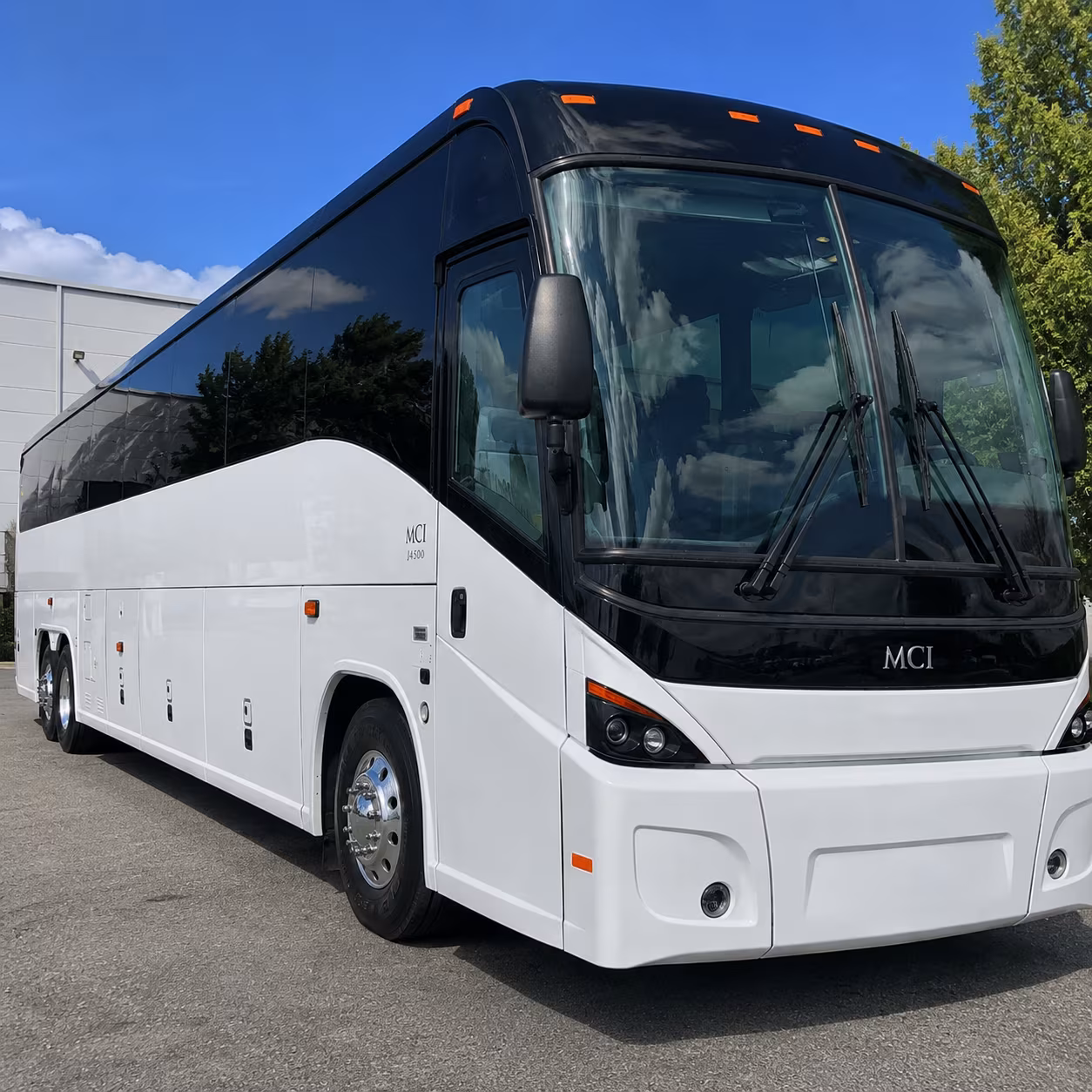 charter buses for corporate outings and team events around montgomery county