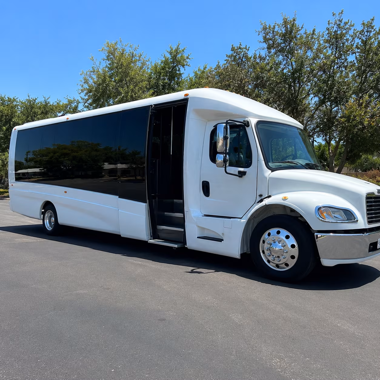 employee shuttle buses for gaithersburg s i 270 tech corridor